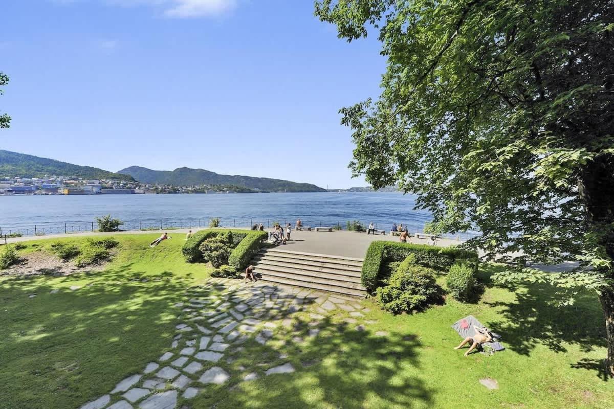 Dinbnb Apartments I Mid-City Luxury With Mini Balcony And Smart Tv & Sound System Bergen Exterior foto
